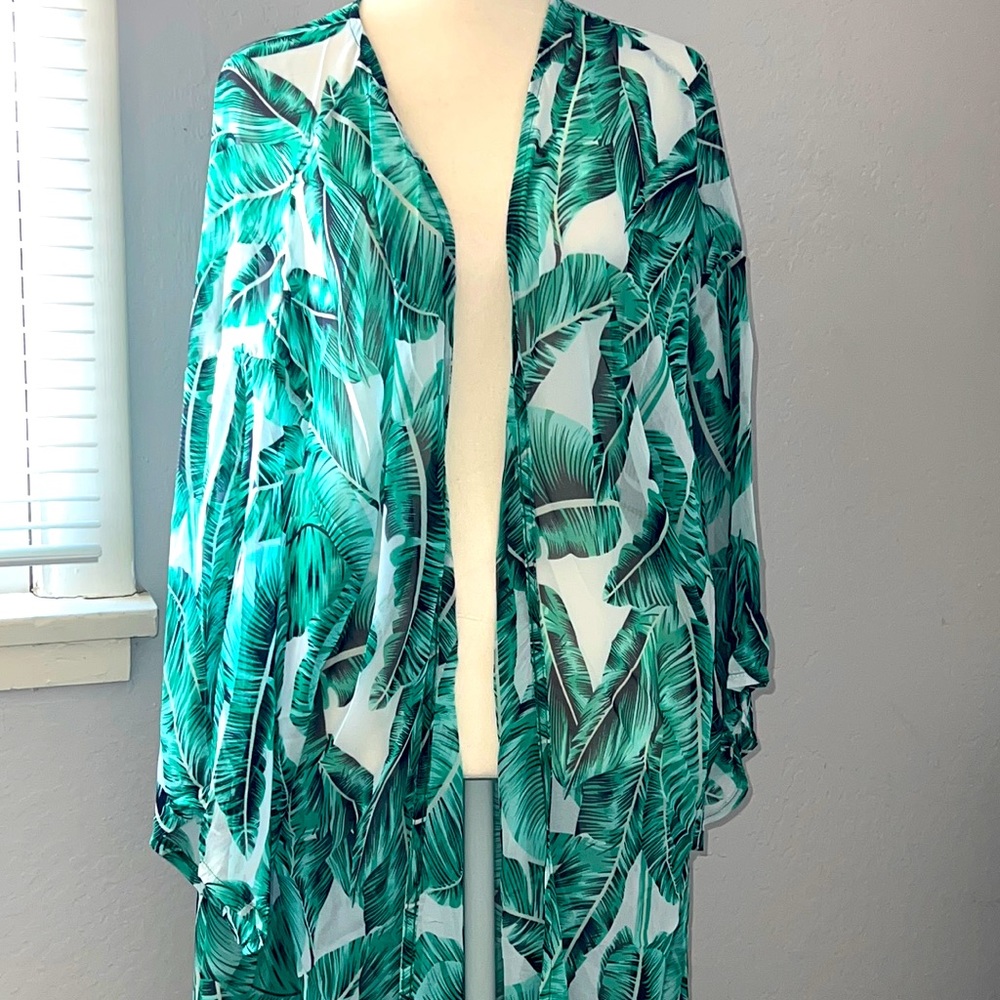 NWOT Long Floral Kimono Beach cover up (Green Leaf)